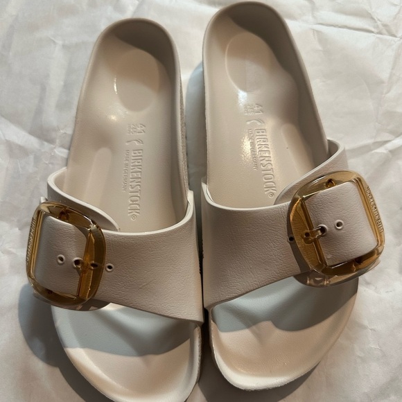 Birkenstock White Sandals with Gold Buckle - Picture 6 of 11